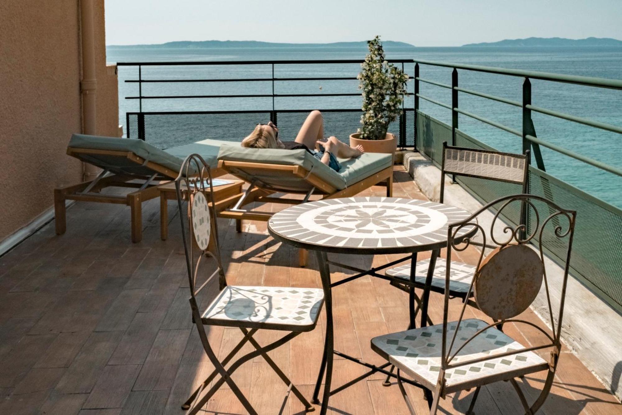 Surplage Hotel Cavaliere Le Lavandou Exterior photo