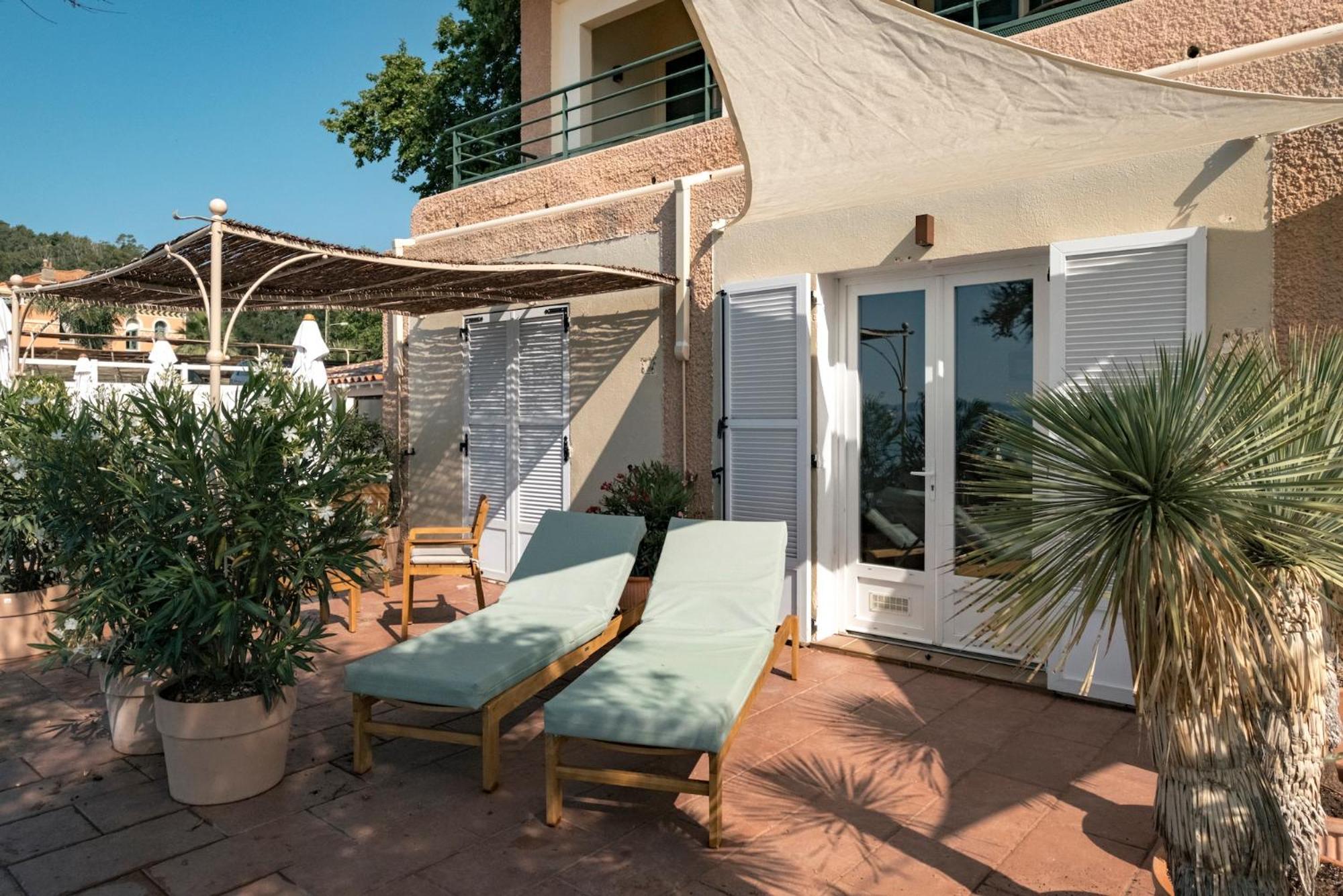 Surplage Hotel Cavaliere Le Lavandou Exterior photo