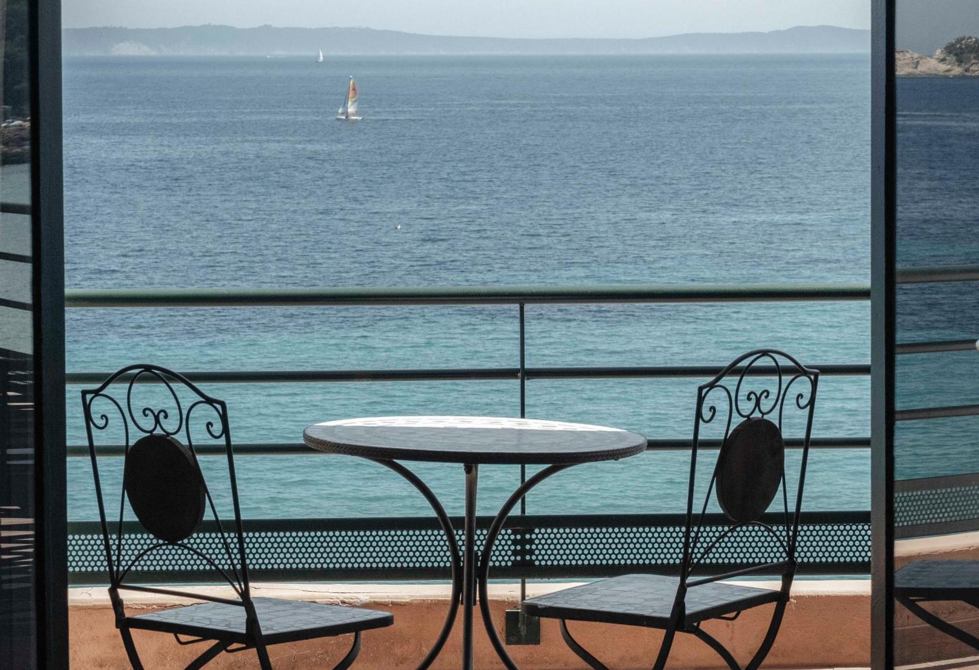 Surplage Hotel Cavaliere Le Lavandou Exterior photo