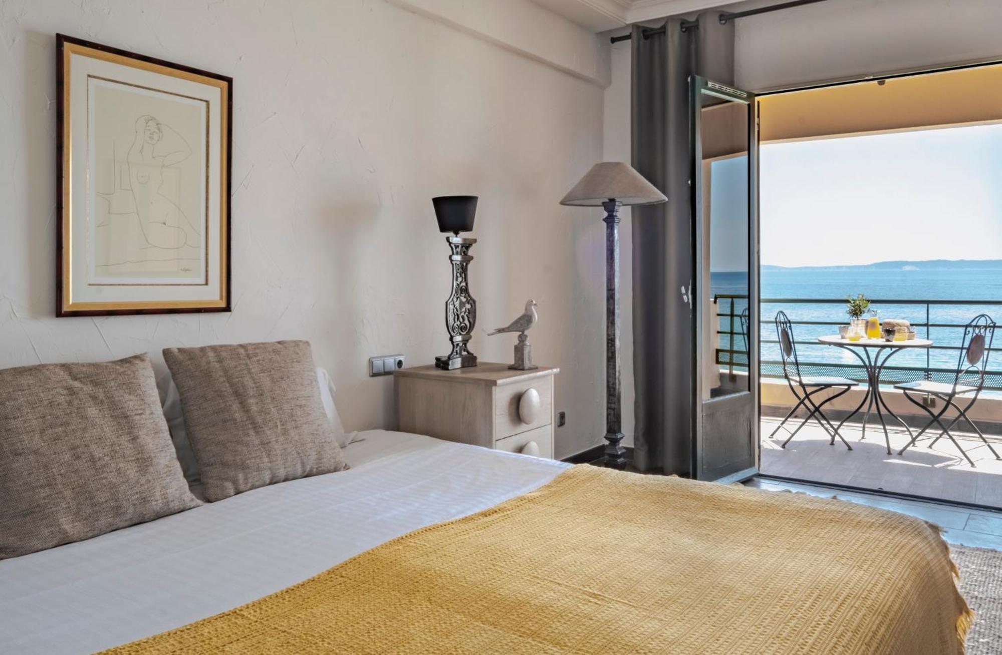 Surplage Hotel Cavaliere Le Lavandou Exterior photo