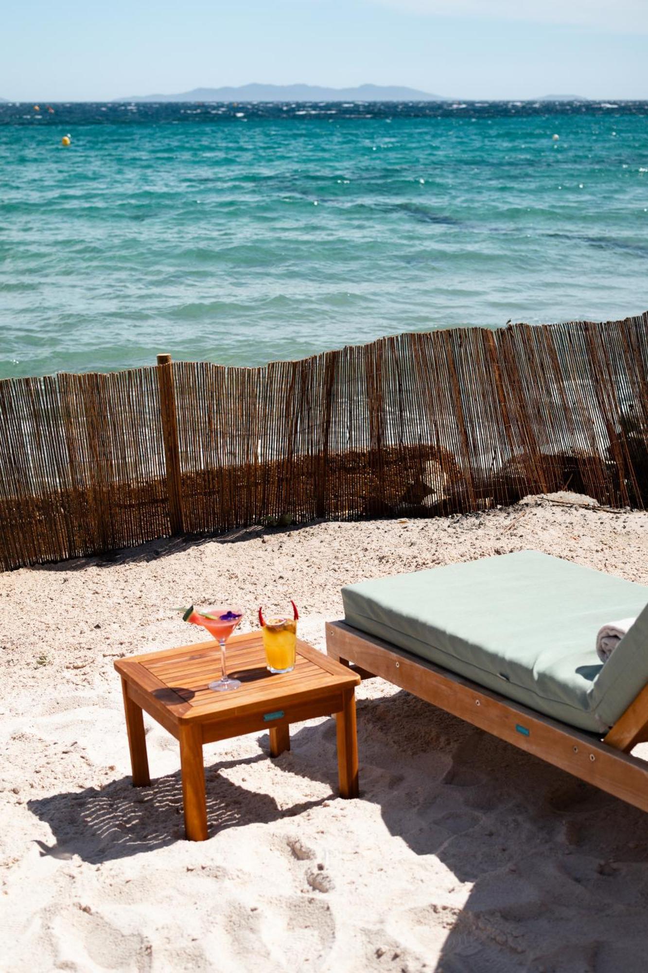Surplage Hotel Cavaliere Le Lavandou Exterior photo