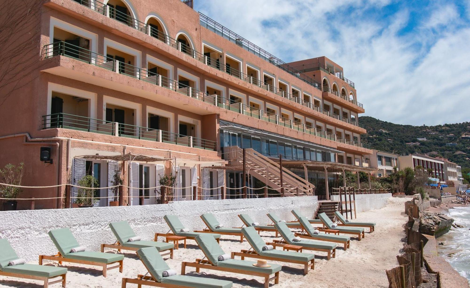 Surplage Hotel Cavaliere Le Lavandou Exterior photo