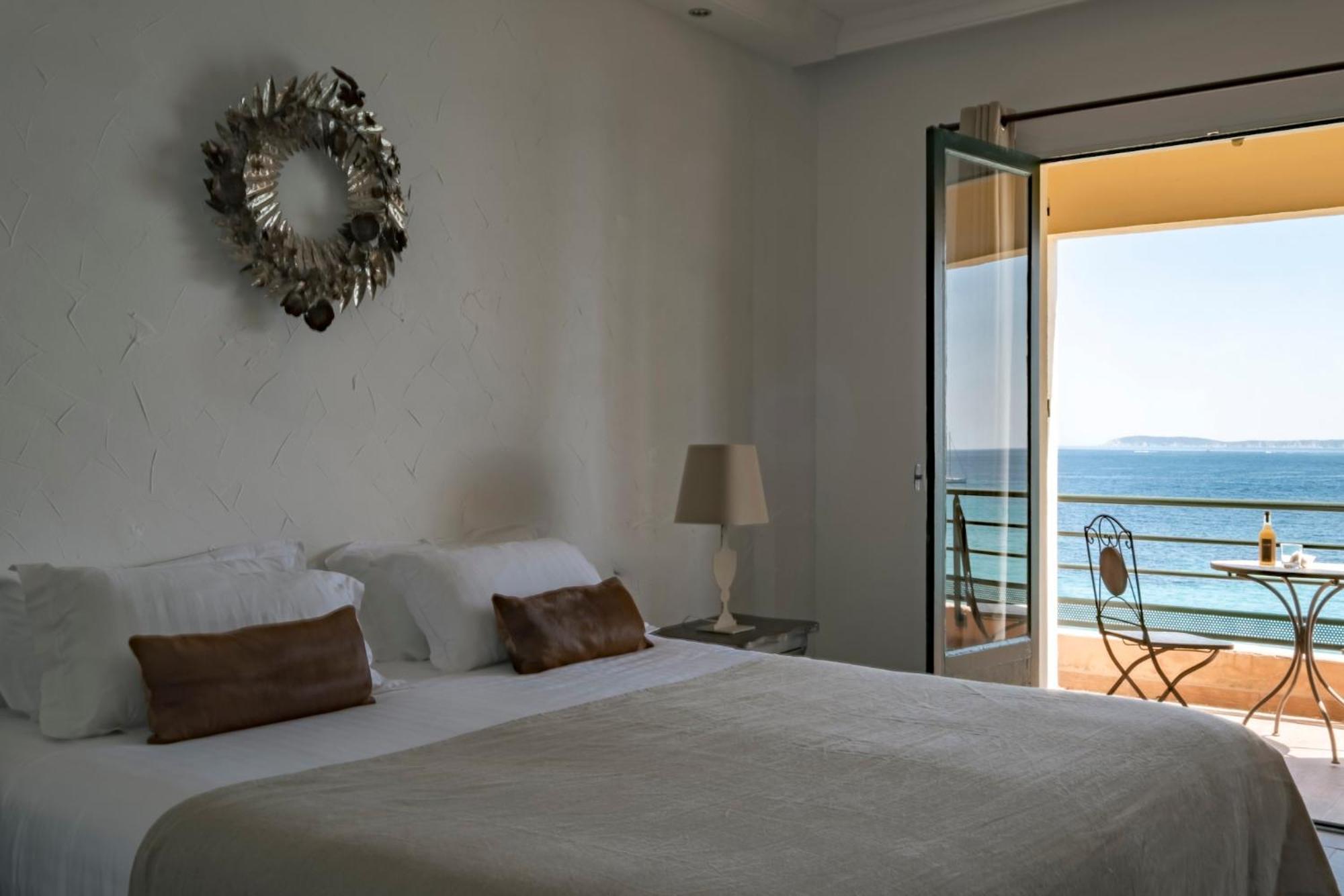 Surplage Hotel Cavaliere Le Lavandou Exterior photo
